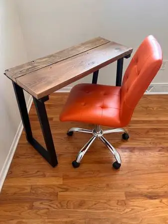 Table & chair