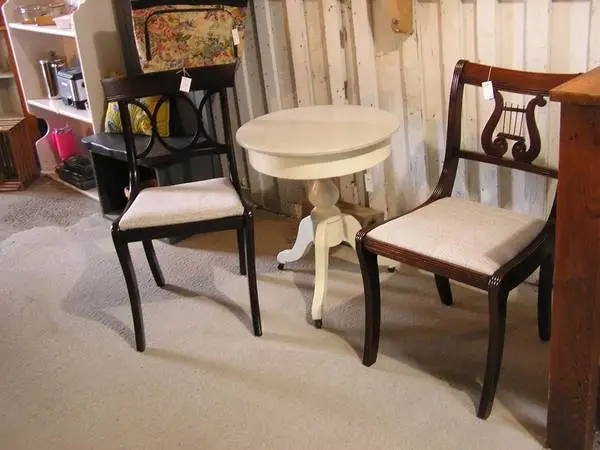 MOHAGANY CHAIR!