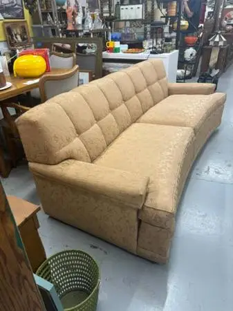 1940s/50s valentine Seaver curved sofa by Kroehler -