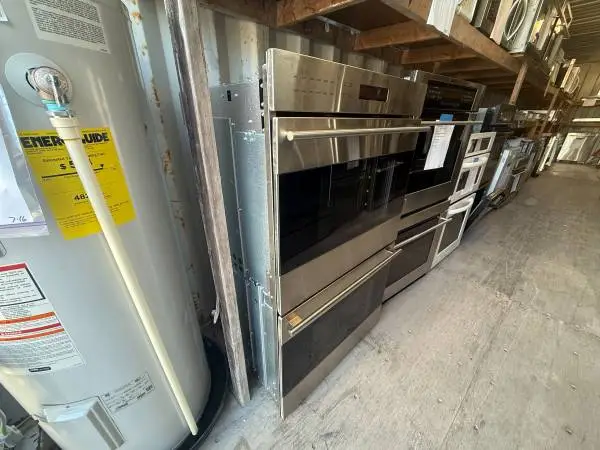 30W SS Wolf Double Wall Oven Convection Model # DO30TE/S/TH Used