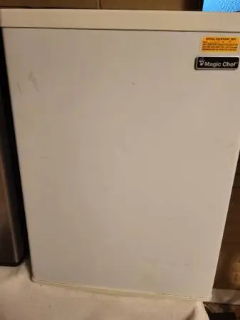 Magic Chef Mini Fridge
