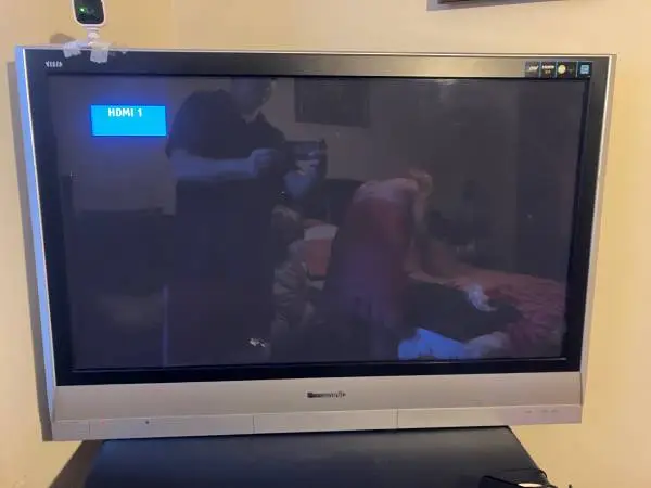 Panasonic 46 Inch Flat Panel Screen HDTV LCD TV Television Set Monitor