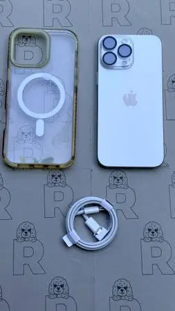 IPhone 16 Pro Max 256g Factory unlocked flawless