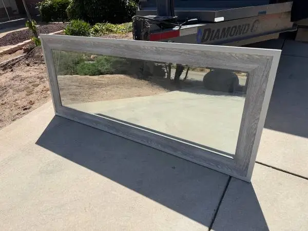 wall mirror