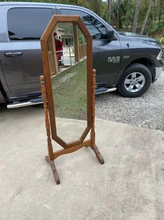 Oak Wood Mirror Stand