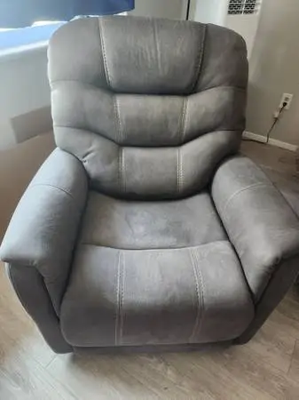 Lift and Recliner Chair