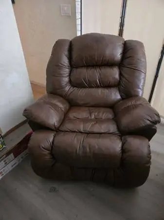 King of Comfort recliner (made in USA)