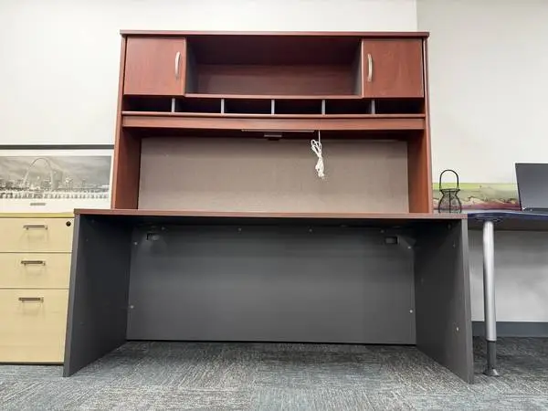 Office Desk With Hutch Storage