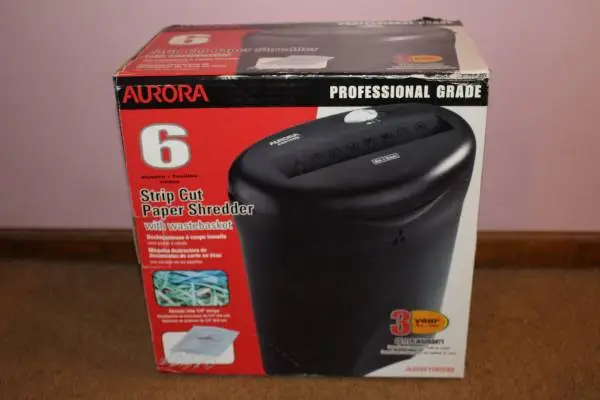 Professional grade paper shredder