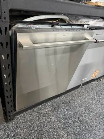STAINLESS STEEL DISHWASHER MINIMALIST