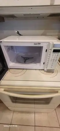Hamilton Beach countertop Microwave