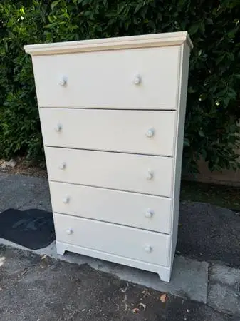 5 Drawer dresser