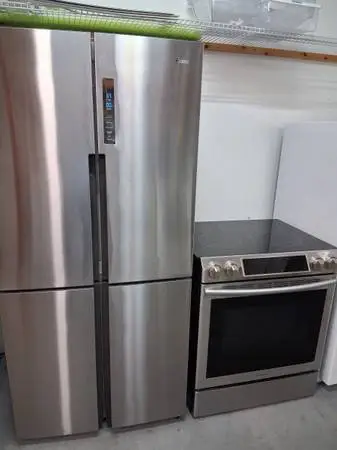 Stainless slide in Oven Range And Refrigerator