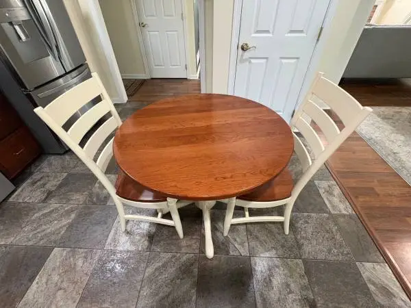 Amish made table and 2 chairs