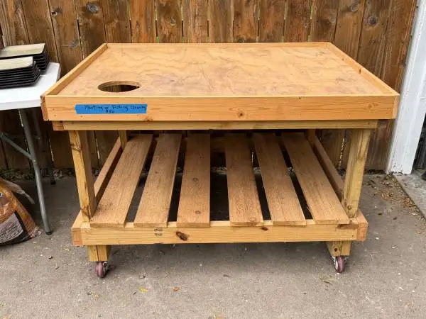Planting / fish cleaning tables on wheels