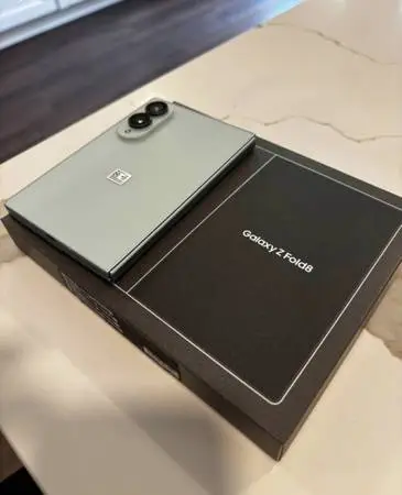 Samsung fold 8 unlock