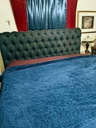 Beautiful King Tufted Head board And matching footboard with side rail