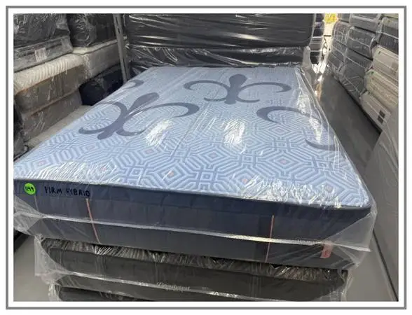 Queen Size Stearns & Foster Lux Estate Hybrid Mattress & Box Bed Set