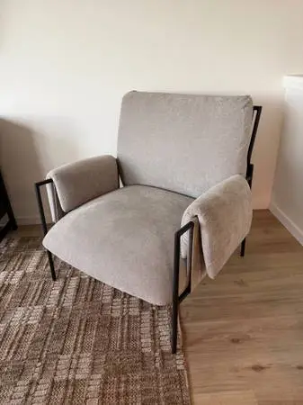 Oversized chair