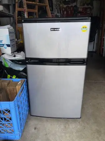 Dorm Fridge! Emerson 3.1 Cu Ft Double Doors