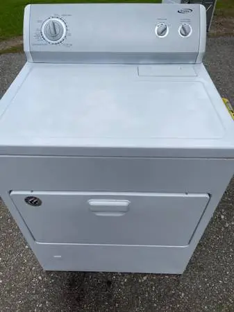 Dryer gas natural. Super capacity size 4 cycle selections.
