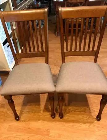 New Costway vintage style upholstered dining chairs
