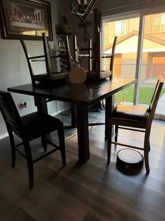 Dinning table
