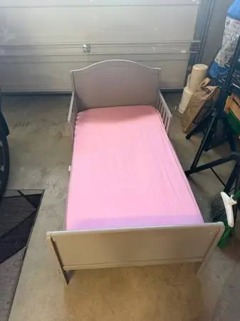 Toddler small bed