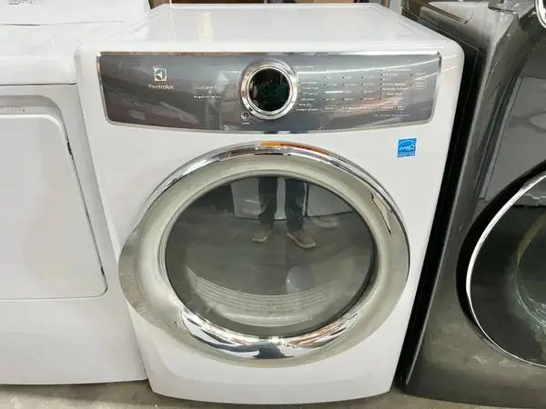 Electrolux EFMG627UIW Gas Dryer 8.0 Cu. Ft. New Open Box 27 Inch