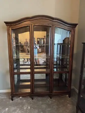 Display cabinet