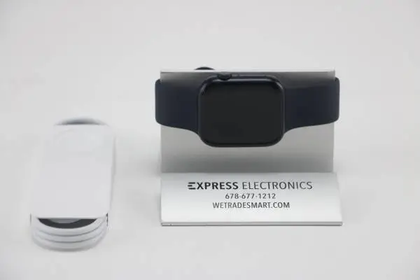 LIKE NEW - 40MM Apple Watch SE Gen 3 Midnight GPS + Cellular 100% BH