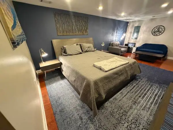 Modern King Bedroom Set