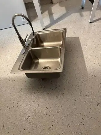 Steel kitchen sink & Faucet(pull down option)