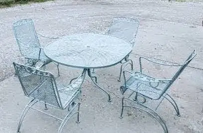 Vintage Wrought Iron Sturdy Patio Furniture Table w Chairs....