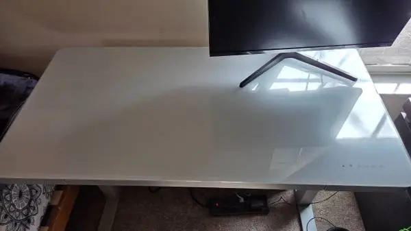 Tresanti Geller 47” Adjustable Height/Standing Desk (w charging ports)