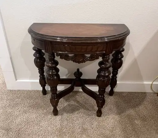 End Table (s) / Side Table (s) to Boot at Creative Bargains