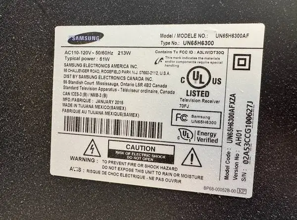 Samsung UN65H6300 + Simplicity mount : 65 1080p HDTV