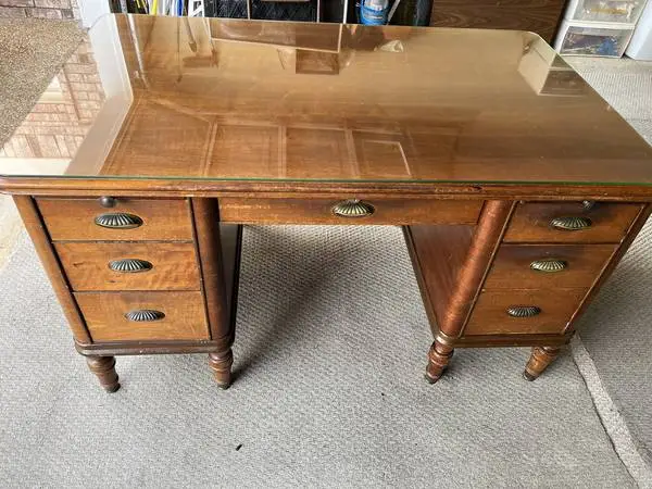 1898 Grand Rapids Desk Company Office Desk