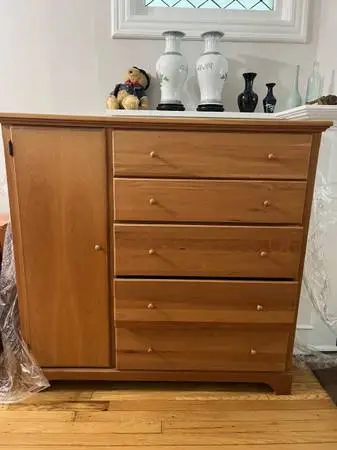 Cherry bedrooms chests