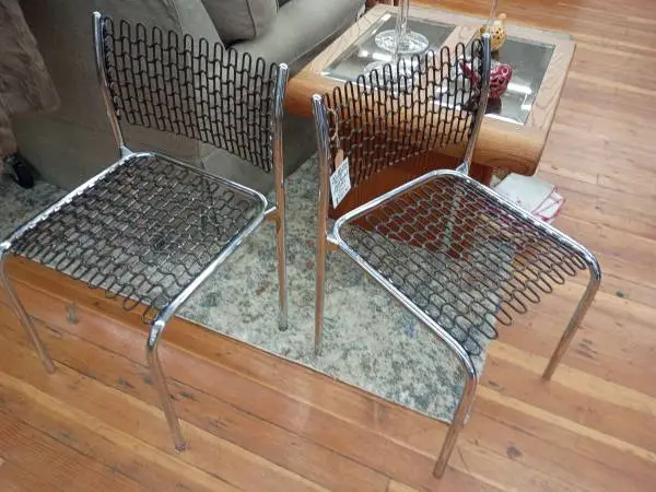 2 Vntage Mid-Century Metal Chairs