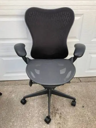 Herman Miller -Mirra 2 Chair - Graphite