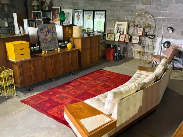 Lots of Vintage/MCM Furniture - Shipping Avail