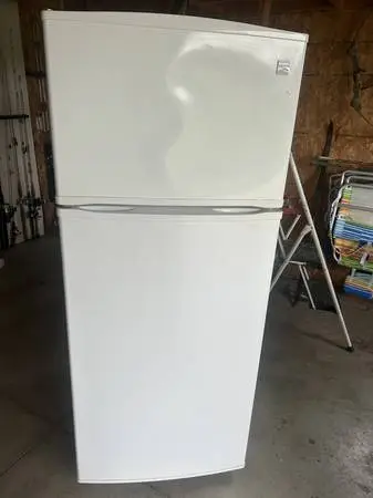 Full Size Refrigerator/Freezer