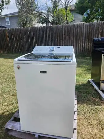 MAYTAG TOP LOAD WASHER