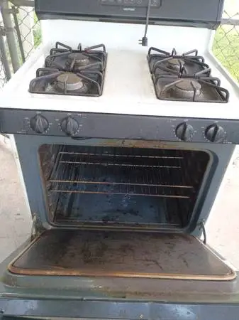 Gas stove/range