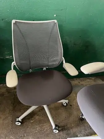 HumanScale Liberty Desk Chair-Mesh-Grey