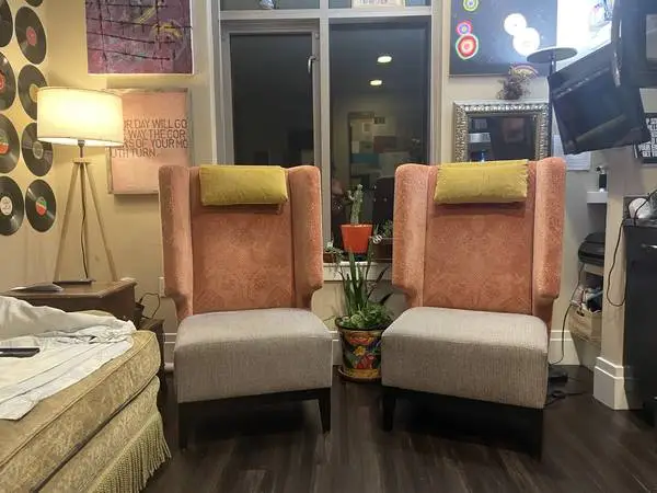 Custom Chairs by AMTREND (set of 4)