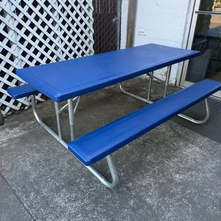 Lifetime folding picnic table