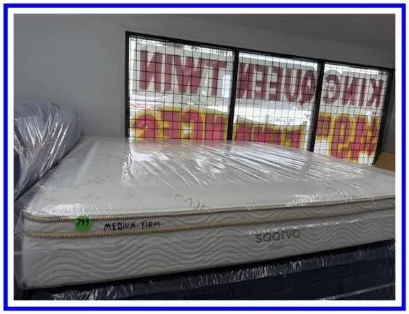 King Size Saatva Classic Mattress & Box Springs Bed Set