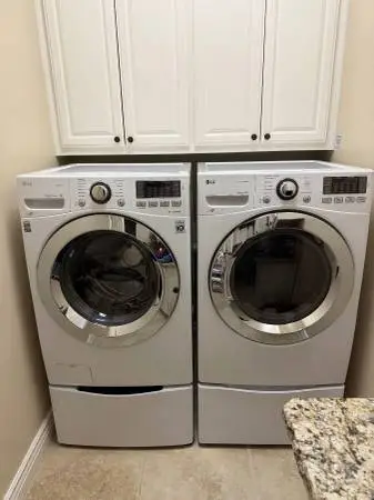 LG washer and dryer set, LOOK!!!